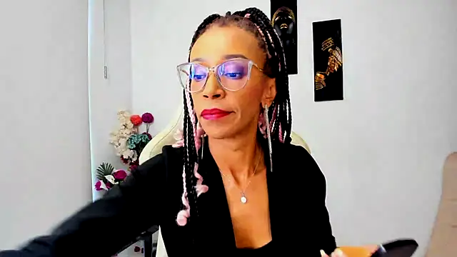 Snapshot of ScarlettMalbec chatting on 28, 2, 2025 ScarlettMalbec online show from 28, 2, 2025