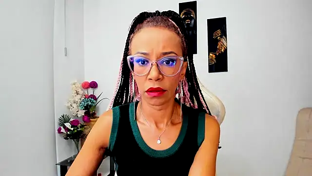 Snapshot of ScarlettMalbec chatting on 6, 3, 2025 ScarlettMalbec online show from 6, 3, 2025