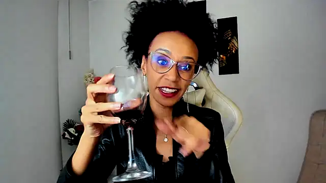 Snapshot of ScarlettMalbec chatting on 21, 3, 2025 ScarlettMalbec online show from 21, 3, 2025