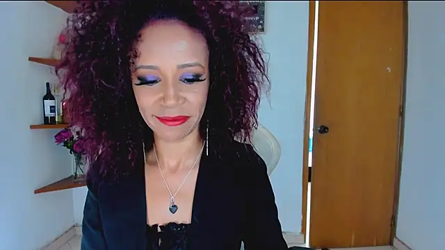 Snapshot of ScarlettMalbec chatting on 7, 10, 2025 ScarlettMalbec online show from 7, 10, 2025