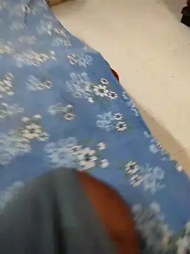 COUPLLE VILLAGE online show from 19, 4, 2026