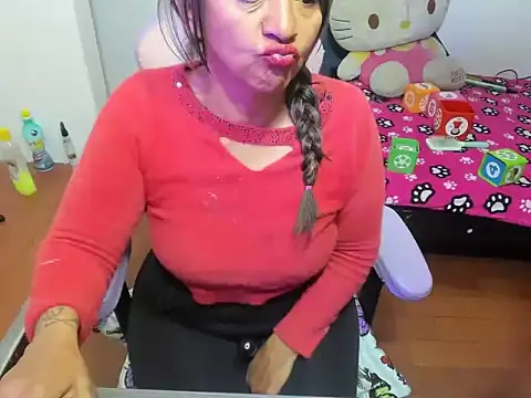 daleska ayala 1 online show from 8, 11, 2025