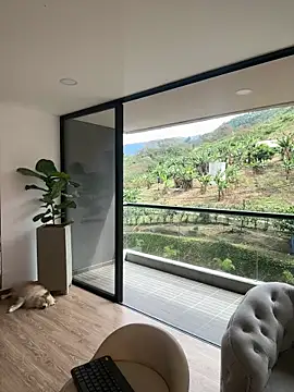 Snapshot of Helenbronwx chatting on 31, 1, 2025 Helenbronwx online show from 31, 1, 2025