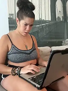 Snapshot of Bigbuttbrooklynn chatting on 28, 2, 2025 Bigbuttbrooklynn online show from 28, 2, 2025