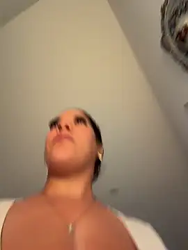 Bigbuttbrooklynn online show from 2, 4, 2026