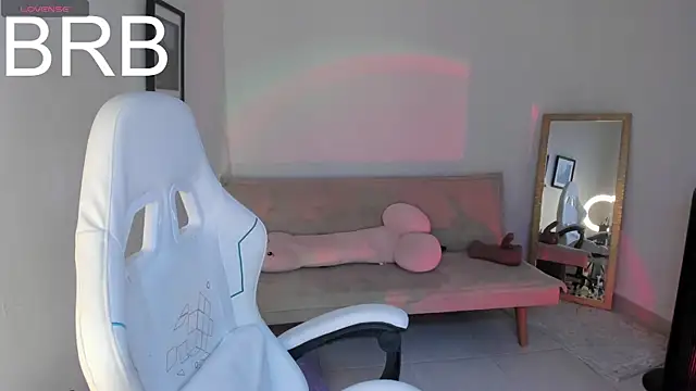 Snapshot of sweet_pink_ chatting on 9, 5, 2026 sweet pink online show from 9, 5, 2026