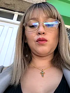 Snapshot of Katy__A chatting on 11, 6, 2026 Katy A online show from 11, 6, 2026