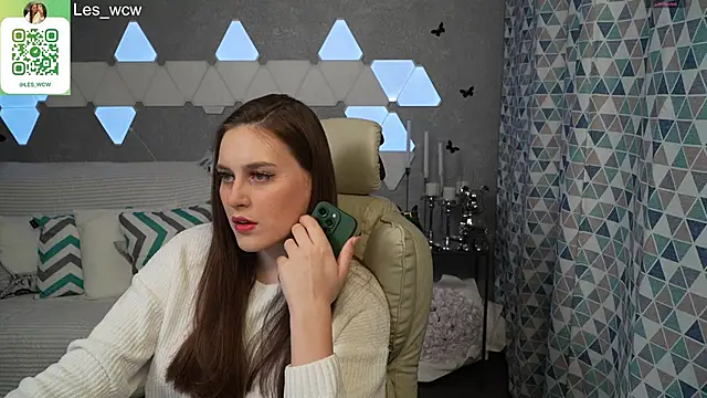 Snapshot of HarleyDeess chatting on 6, 2, 2025 HarleyDeess online show from 6, 2, 2025