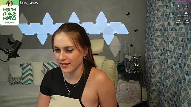 Snapshot of HarleyDeess chatting on 18, 2, 2025 HarleyDeess online show from 18, 2, 2025