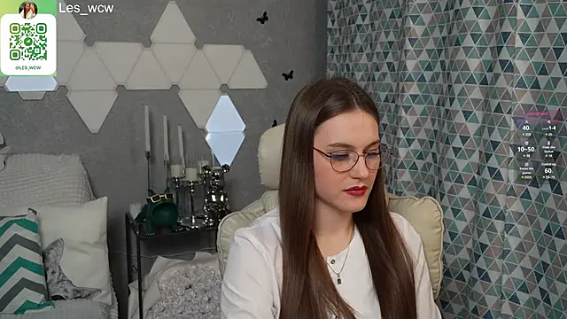 Snapshot of HarleyDeess chatting on 11, 3, 2025 HarleyDeess online show from 11, 3, 2025