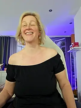 Snapshot of MarleneBloem chatting on 4, 5, 2026 MarleneBloem online show from 4, 5, 2026