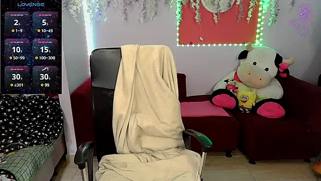 ValentinaMiller  online show from 26, 1, 2025