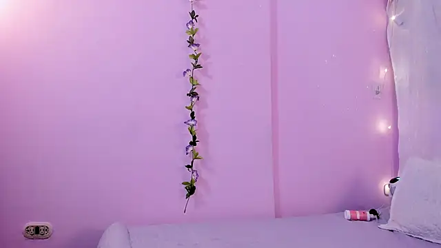 Samanta roberts1 online show from 15, 2, 2025