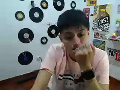 Snapshot of 9_Fernanda_9 chatting on 5, 3, 2025 9 Fernanda 9 online show from 5, 3, 2025