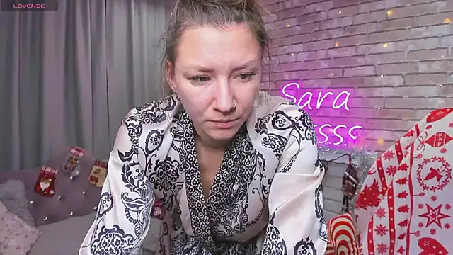 Snapshot of SarahCoksss chatting on 20, 12, 2024 SarahCoksss online show from 20, 12, 2024