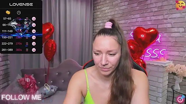 Snapshot of SarahCoksss chatting on 12, 2, 2025 SarahCoksss online show from 12, 2, 2025