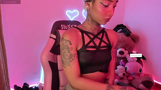 AshantiiSweet online show from 24, 2, 2026