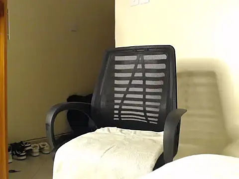 CurvyGlass online show from 19, 1, 2025