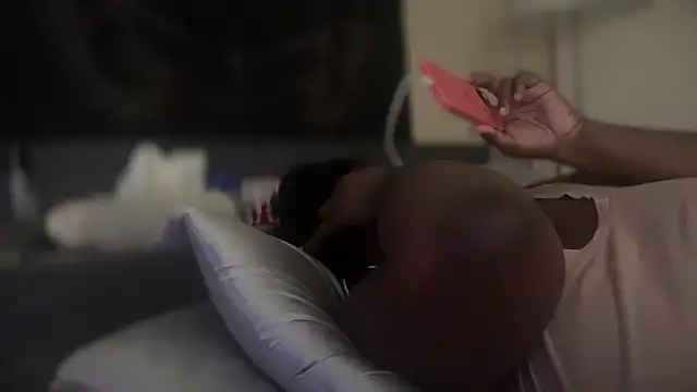 Snapshot of Yagurl__west chatting on 14, 2, 2025 Yagurl west online show from 14, 2, 2025