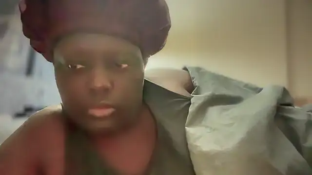 Snapshot of Yagurl__west chatting on 17, 2, 2025 Yagurl west online show from 17, 2, 2025