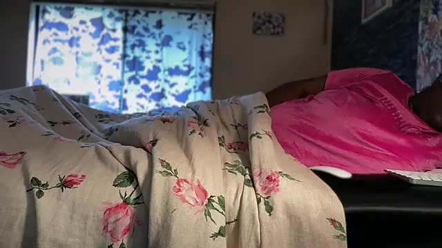 Yagurl  west online show from 6, 1, 2026