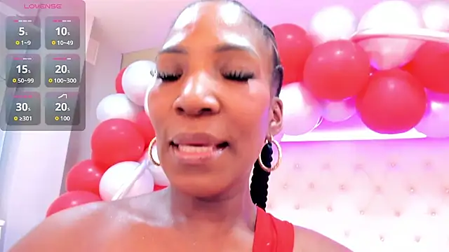 kimmturner online show from 21, 10, 2025