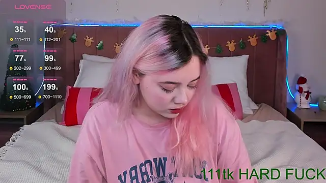   KawaiiYuki   online show from 4, 1, 2025