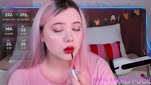   KawaiiYuki   online show from 5, 1, 2025