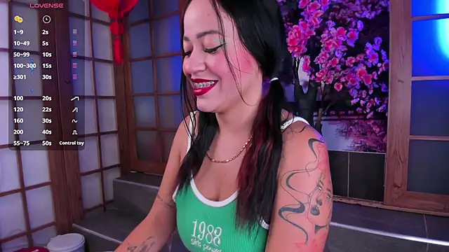 Snapshot of miiss_anna chatting on 28, 3, 2026 miiss anna online show from 28, 3, 2026