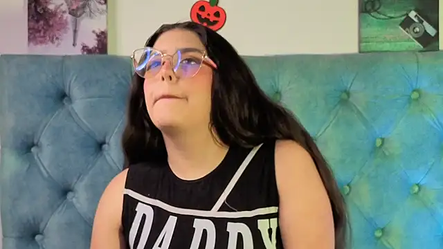 Paola Lyon  online show from 20, 10, 2025