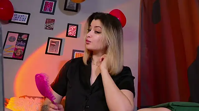 LancasterLady online show from 9, 2, 2025