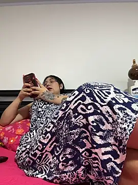 Snapshot of my-kitty chatting on 24, 5, 2026 my-kitty online show from 24, 5, 2026