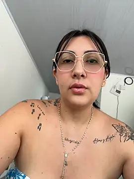 Snapshot of my-kitty chatting on 17, 6, 2026 my-kitty online show from 17, 6, 2026