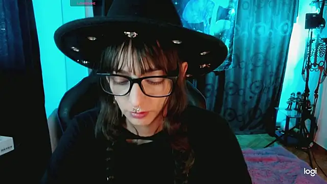 Kizzuky online show from 14, 3, 2025