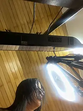 Snapshot of pamela_anderson_ chatting on 5, 2, 2025 pamela anderson online show from 5, 2, 2025