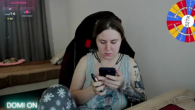 Olivia Munk online show from 27, 1, 2025