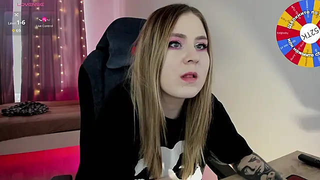 Olivia Munk online show from 9, 2, 2025