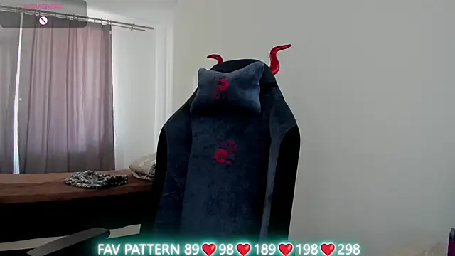 Olivia Munk online show from 9, 3, 2025