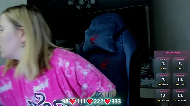Snapshot of Olivia_Munk chatting on 10, 6, 2026 Olivia Munk online show from 10, 6, 2026