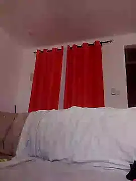 Kamdollie online show from 4, 1, 2025