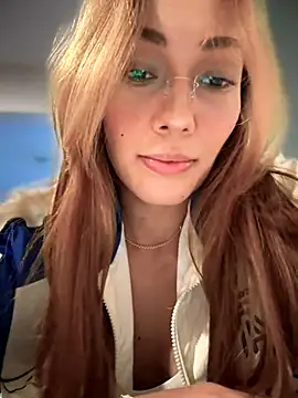 Snapshot of MichelleFerry_ chatting on 15, 10, 2025 MichelleFerry online show from 15, 10, 2025