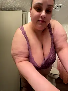 Snapshot of bbwredhead chatting on 5, 12, 2024 bbwredhead online show from 5, 12, 2024