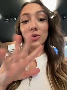 AnnaCastillo  online show from 12, 9, 2025