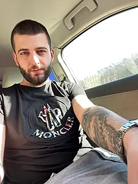 ElChapoGuzman95 online show from 22, 2, 2025