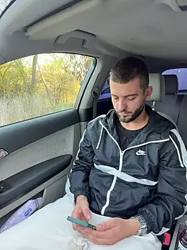 ElChapoGuzman95 online show from 2, 11, 2025