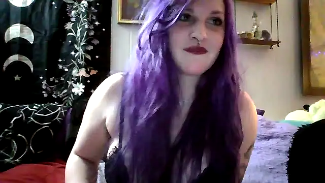 Snapshot of LunaLilith chatting on 31, 1, 2025 LunaLilith online show from 31, 1, 2025