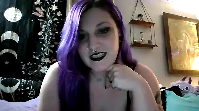 Snapshot of LunaLilith chatting on 13, 2, 2025 LunaLilith online show from 13, 2, 2025