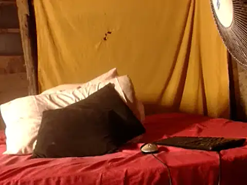 blackcherryx1 online show from 8, 1, 2025