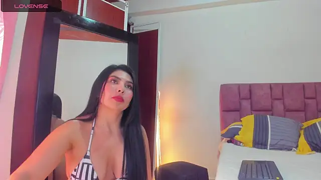 SunnyLeonz online show from 6, 3, 2025