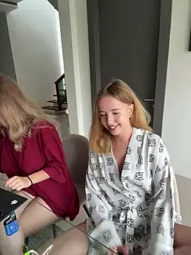 Nura n Sarah online show from 9, 3, 2025